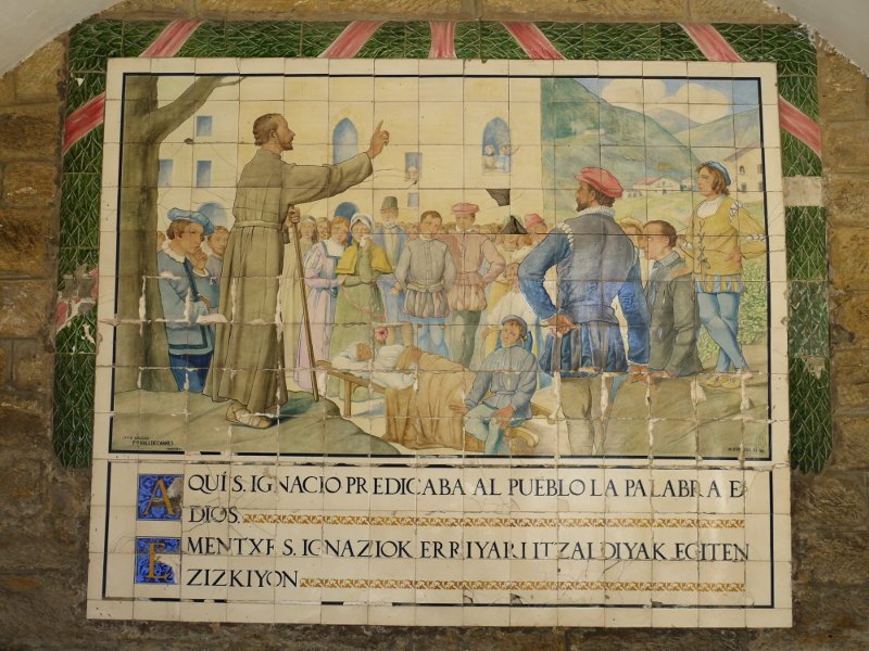 Irudiak arkupeko horman