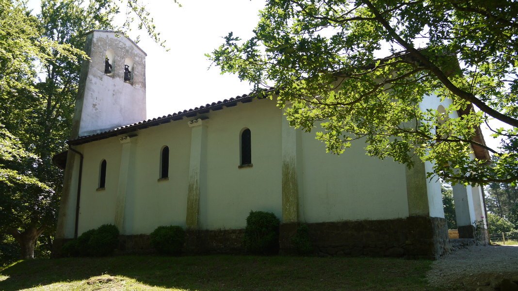 Ermita Berriz aldean