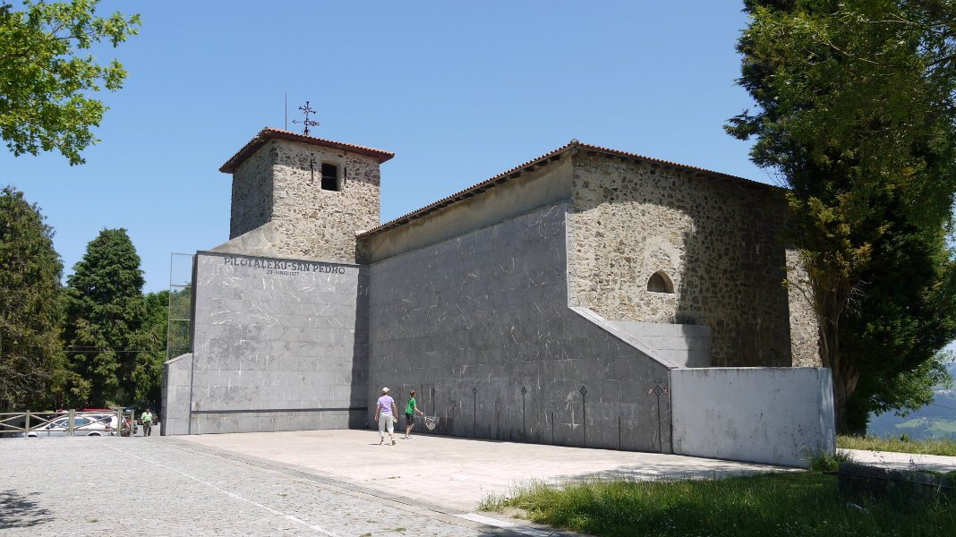 Frontoia dauka alde batean