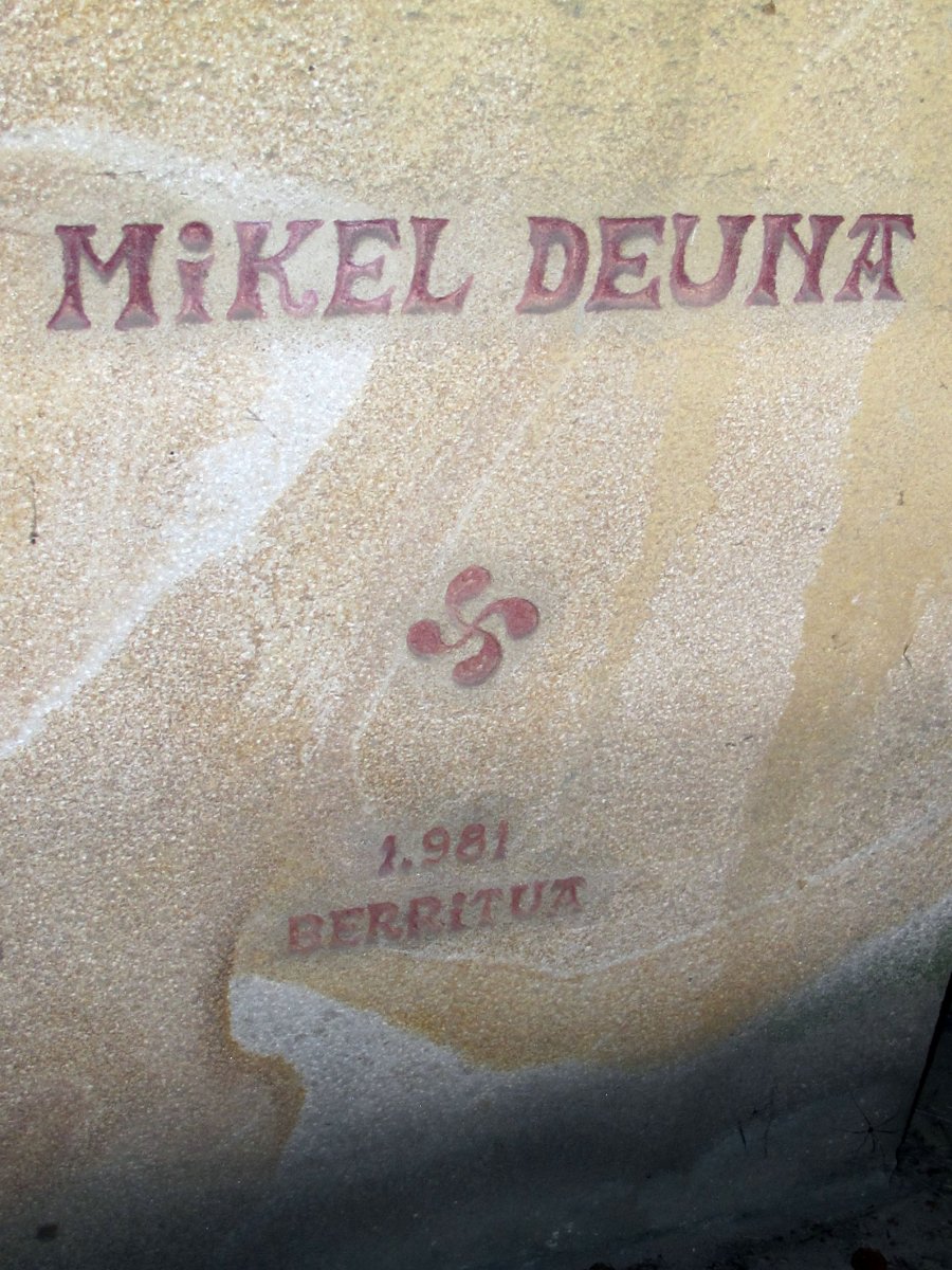 Mikel Deuna ermita Legazpi inguruan