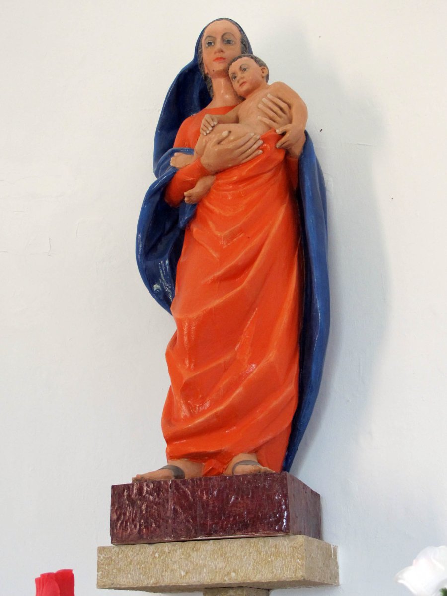 Virgen del Portegado ermita Funes inguruan