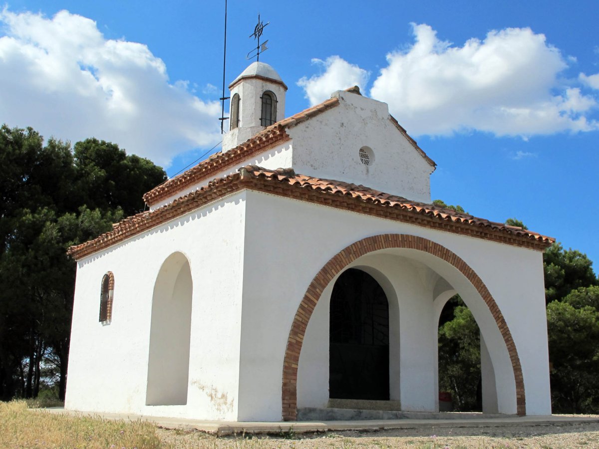 Virgen del Portegado ermita Funes inguruan