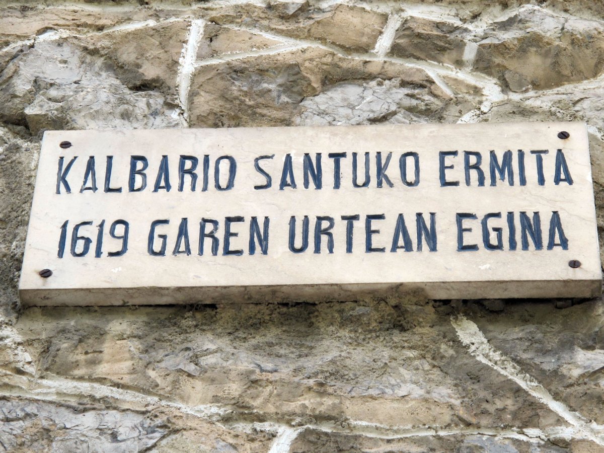 Kalbario Santuko ermita Ataun inguruan