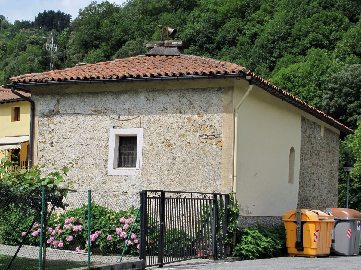 Kalbario Santuko ermita Ataun inguruan