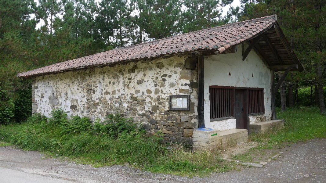 Madalen ermita Aulesti aldean