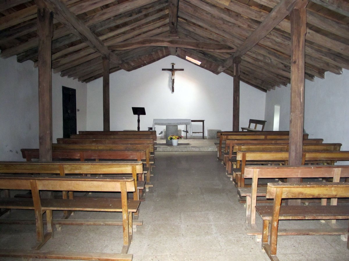 Santa Krutz ermita Abaltzisketako hilerrian