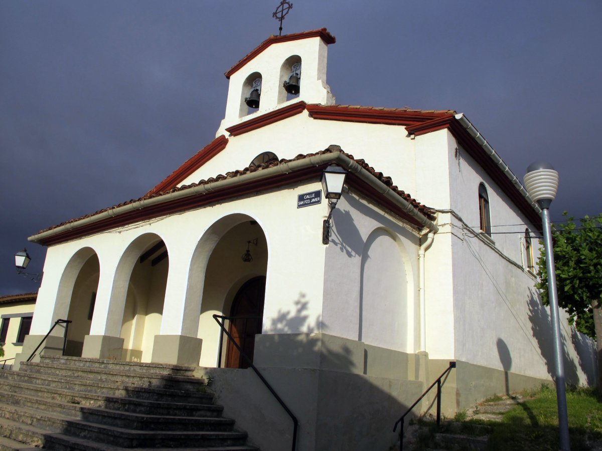 San Francisco Javier ermita Kanpanas aldean