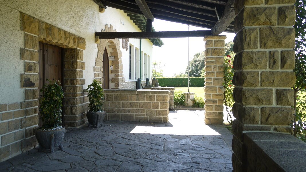 San Isidro ermita Getaria aldean