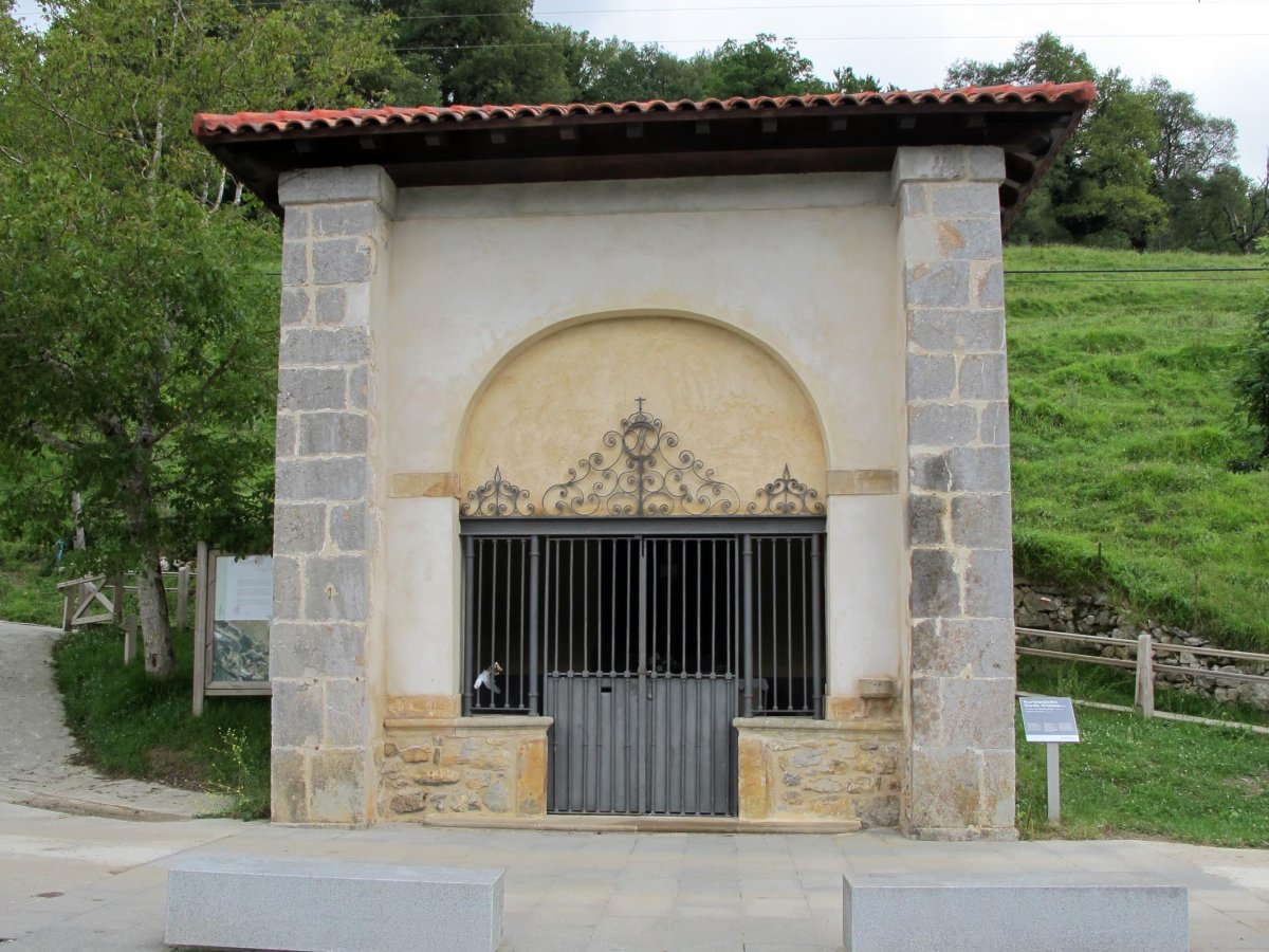 Santakruz ermita Arantzazun