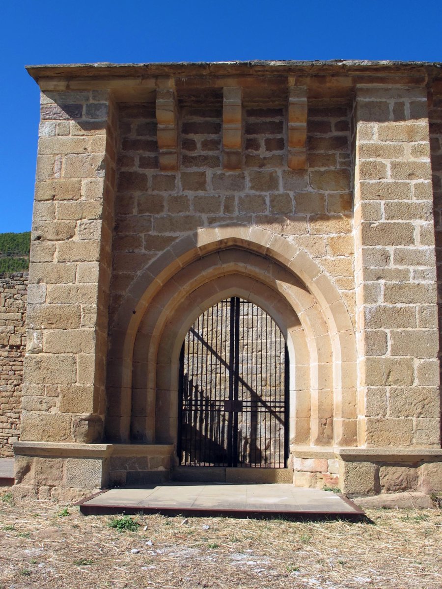 Anitz ermita Zirauki aldean