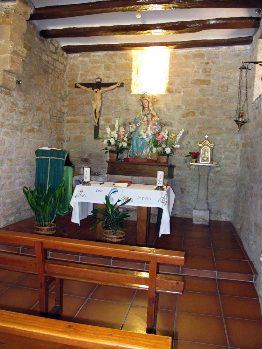 Virgen de los Remedios ermita Esparzan