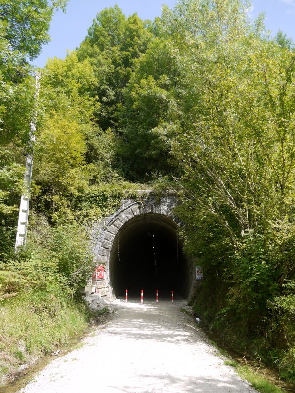 Uitziko tunelaren Hegoaldeko sarrera