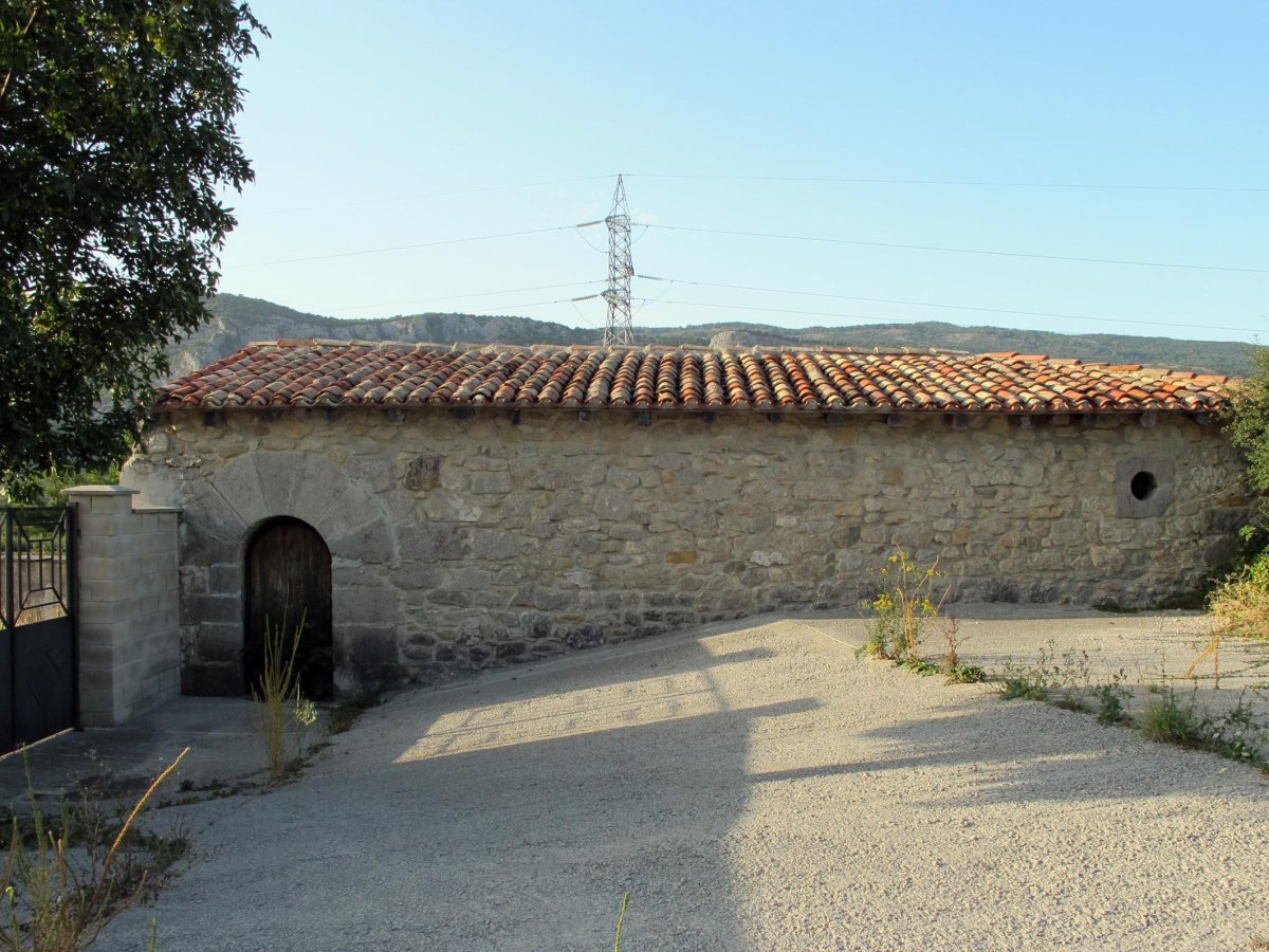 San Juan ermita Ihabarko hilerrian