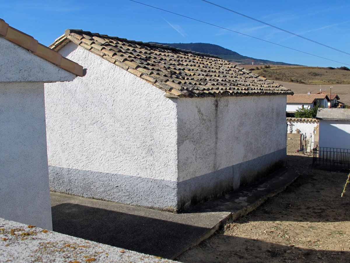 Santa Luzia ermita Gatzagako hilerrian