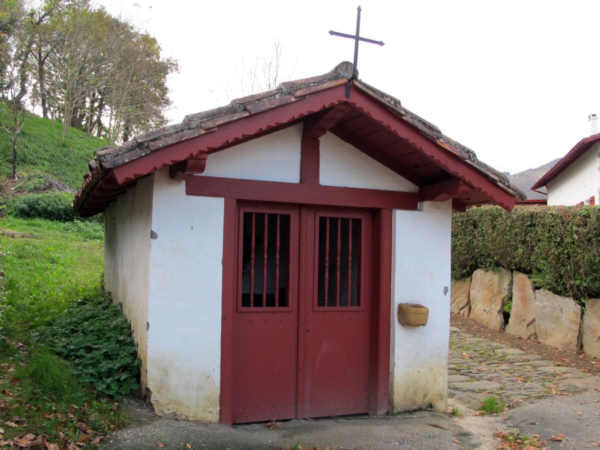 Jondoni Petri ermita Sara aldean