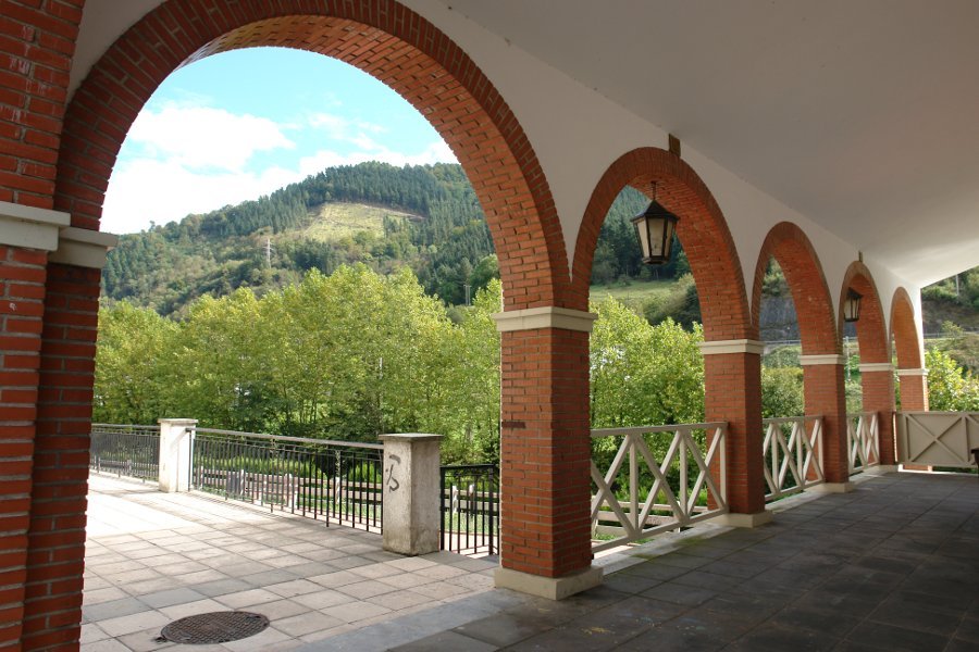 Errota frontoiaren arkupea