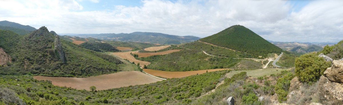 Txapardia eta inguruko mendiak San KIriakotik