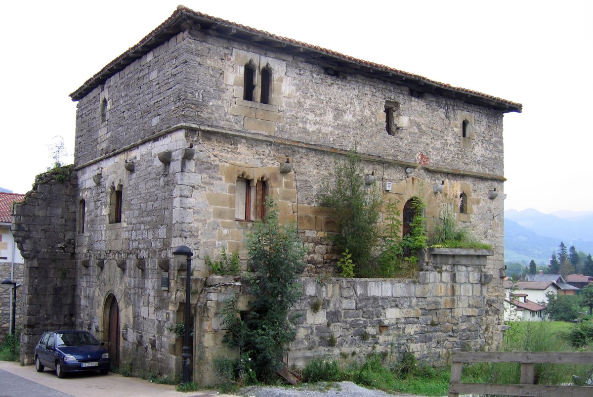 Iturriotz Dorretxea berritu aurretik