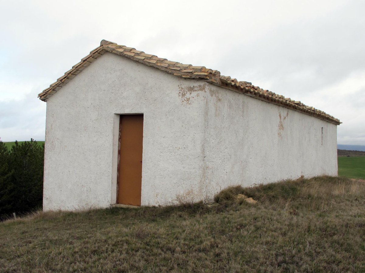 San Migel ermita Olatz aldean