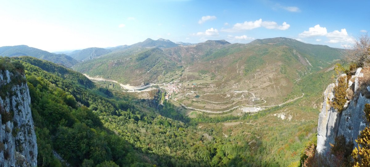 Orotz Betelu eta inguruko mendiak Bozporrotik