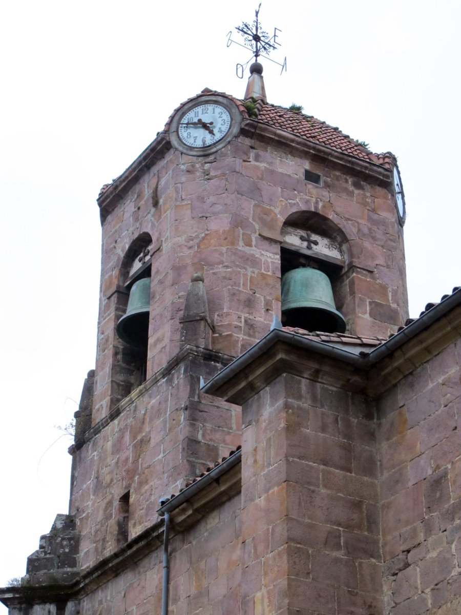 Santa Maria elizaren Kanpandorrea