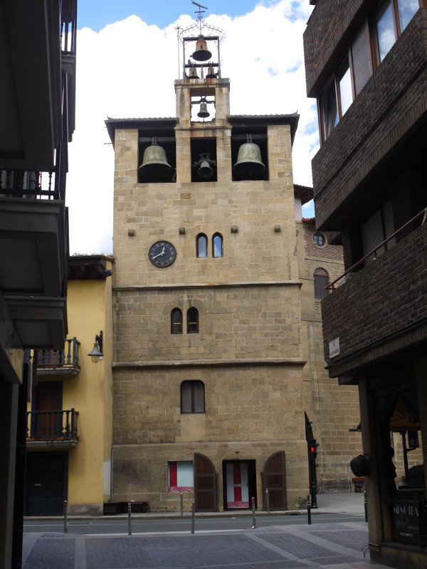 Santa Maria elizaren kanpandorrea