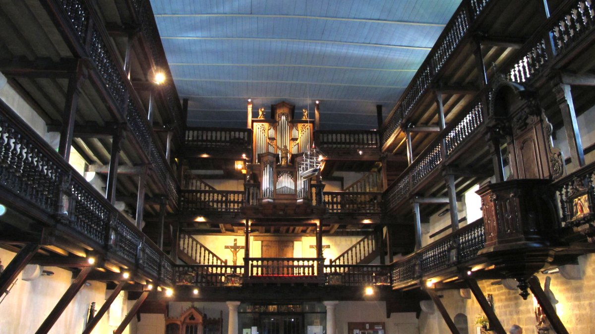 N. S. de la Asunción eliza Azkainen