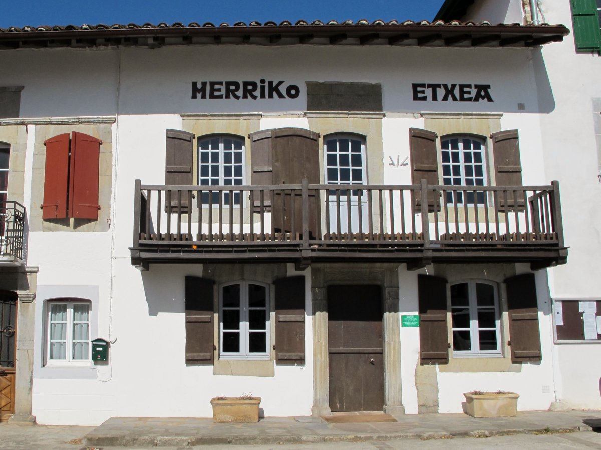 Heletako Herriko etxea