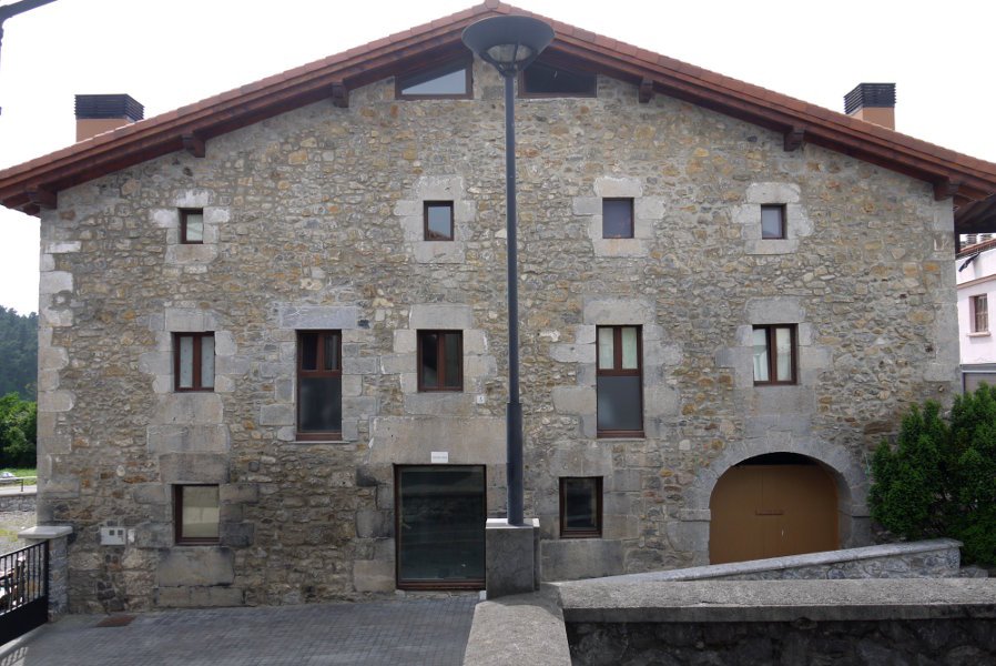 Txantxaenea etxea Adunan