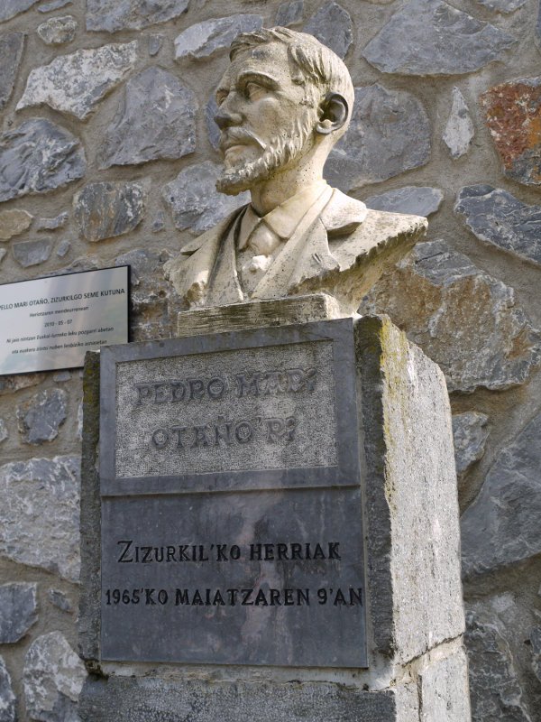 Pedro Mari Otaño bertsolariaren omenez egindako oroigarria