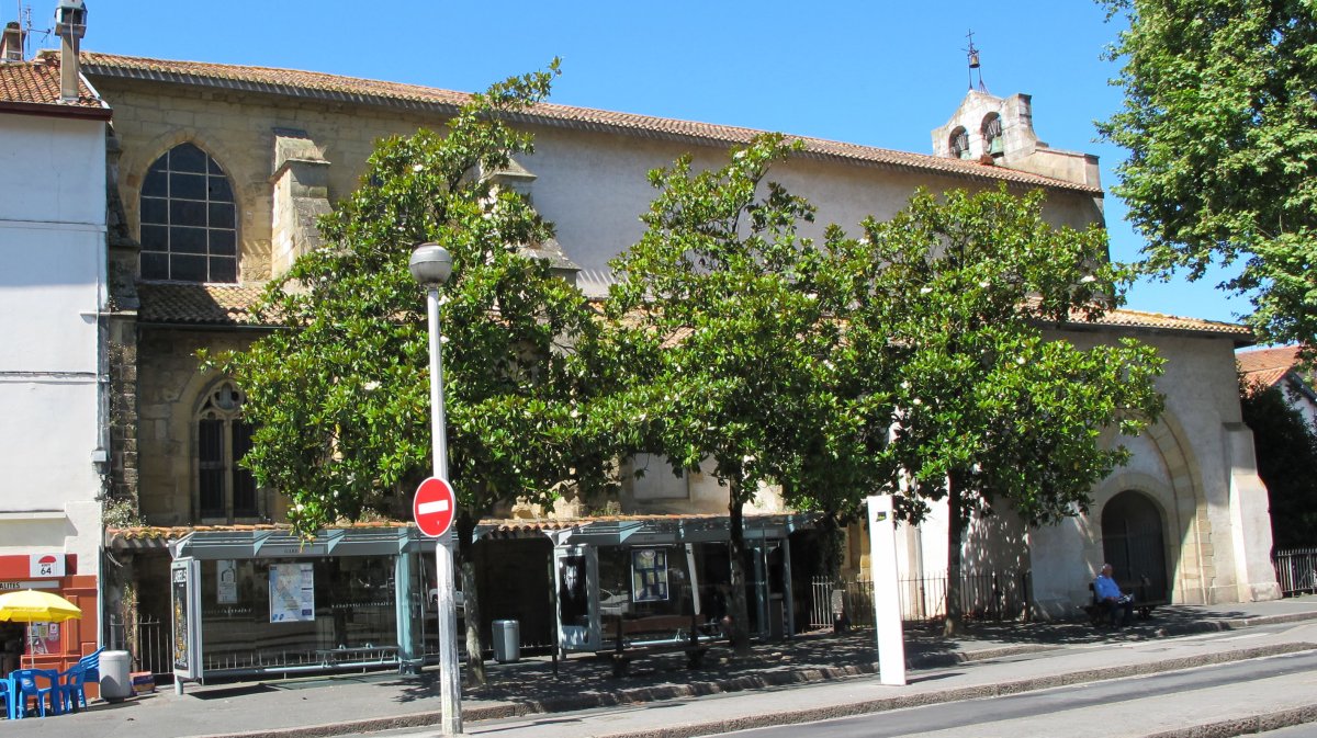 Saint Esprit eliza, Baiona