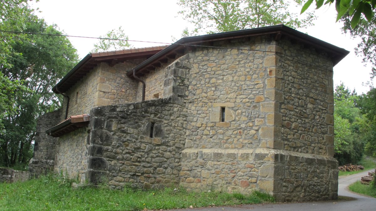 San Antolin ermita Tuetxe auzoan