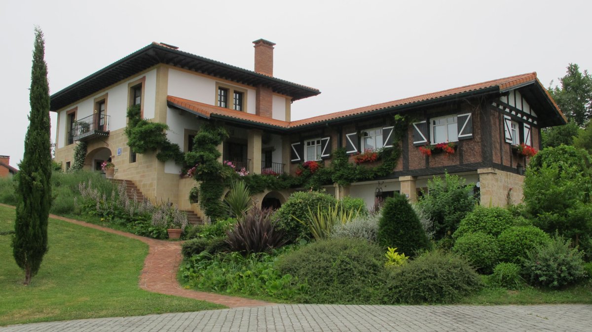 Ibarra hotela, Zalla