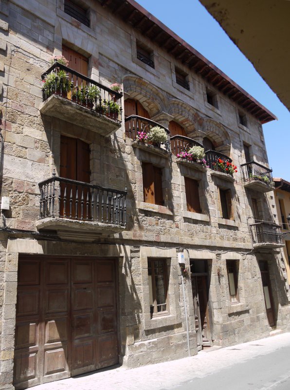 Kale Nagusiko etxea, Segura