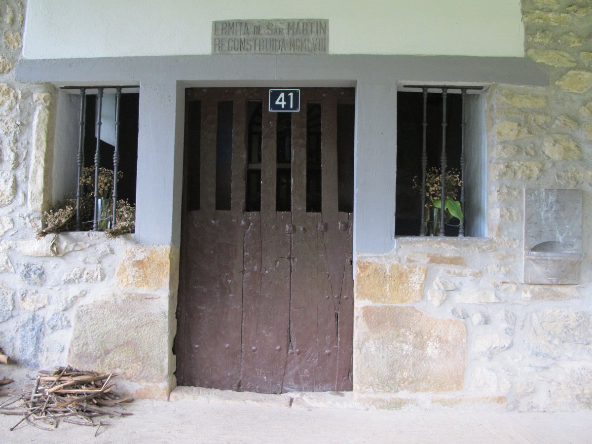 San Martin ermita Aldegoiena auzoan, Mañaria