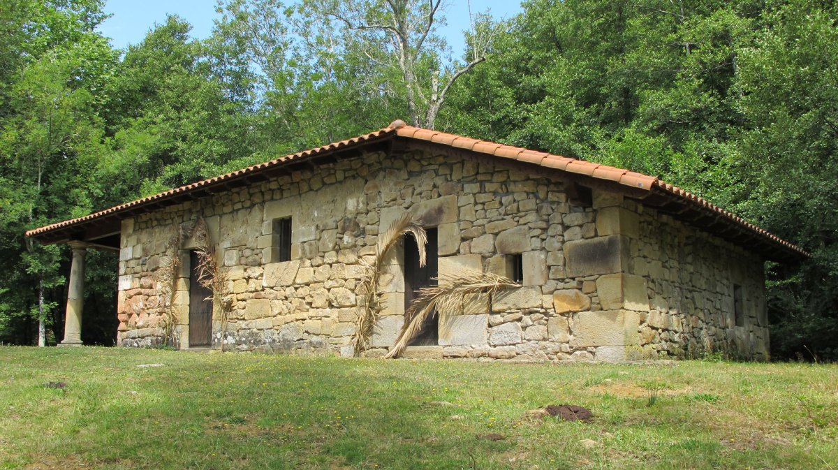 Sarriako Asentzio Txiki ermita, Berriz