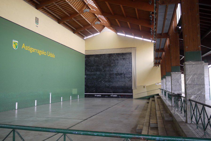 Frontoia, Astigarraga