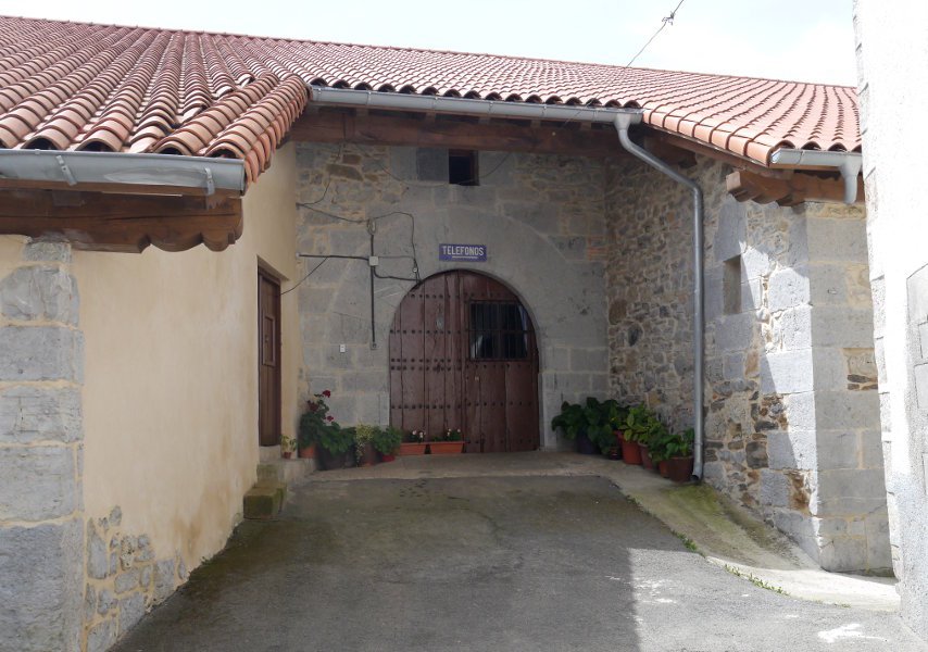 Herriko etxea, Albiasu