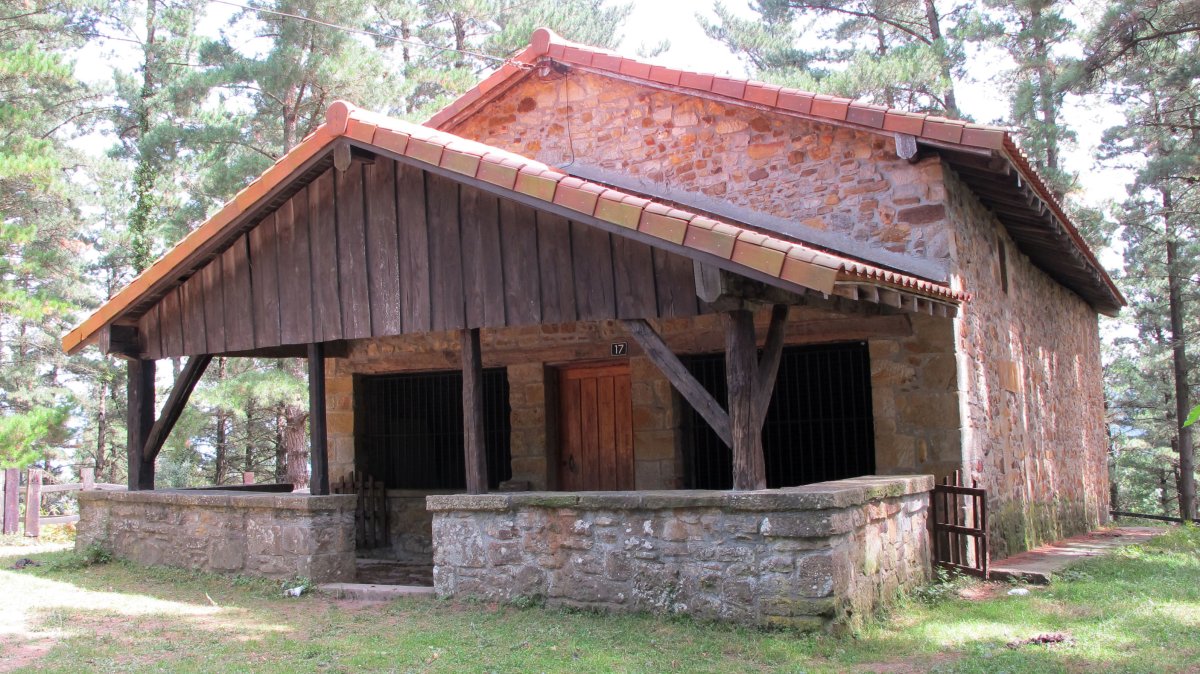 Santa Ageda ermita, Izurtza