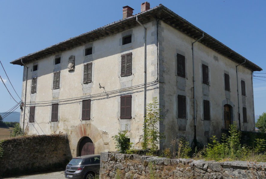 Herriko etxea, Aldatz