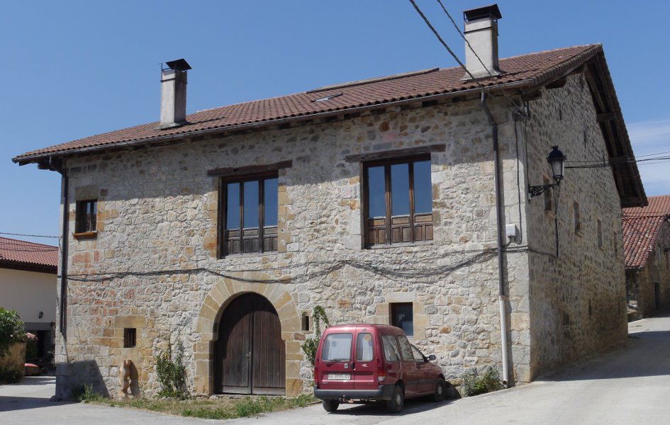 Herriko etxea, Aldatz