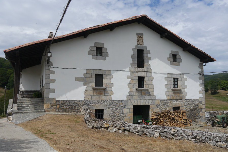 Herriko etxea, Uitzi