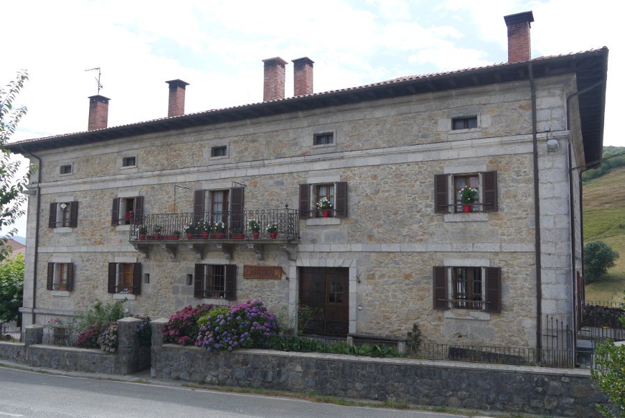 Martinperenea jauregia, Uitzi