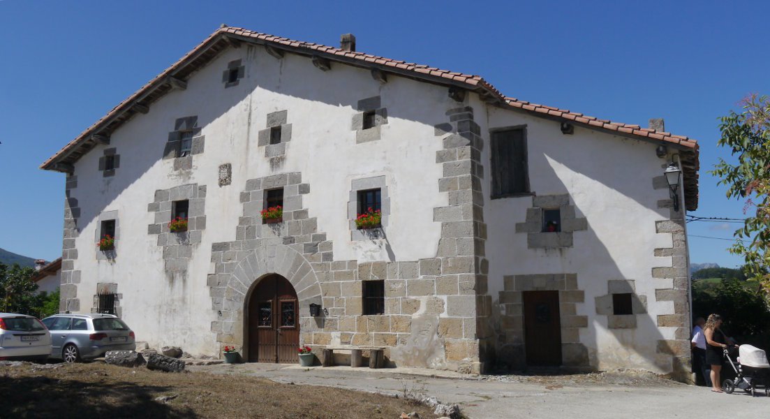 Herriko etxea, Iribas