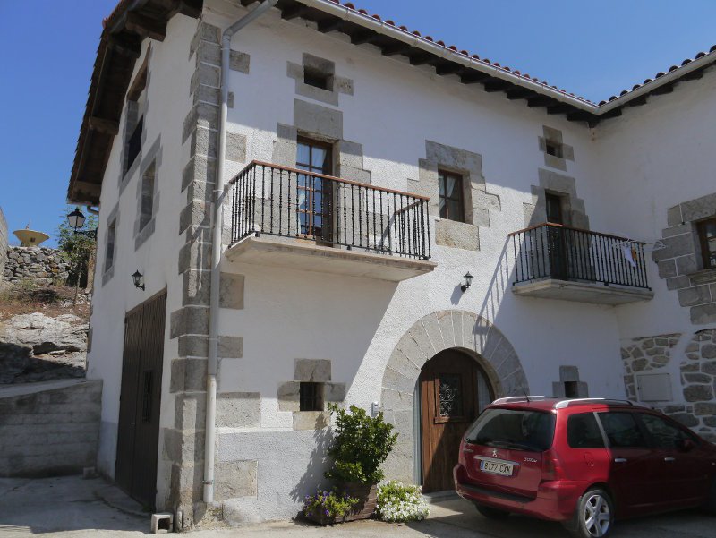 Herriko etxea, Madotz