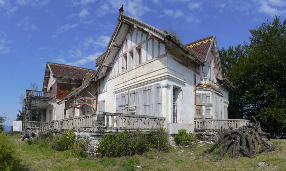 Aizkolegiko jauregia, Bertizarana