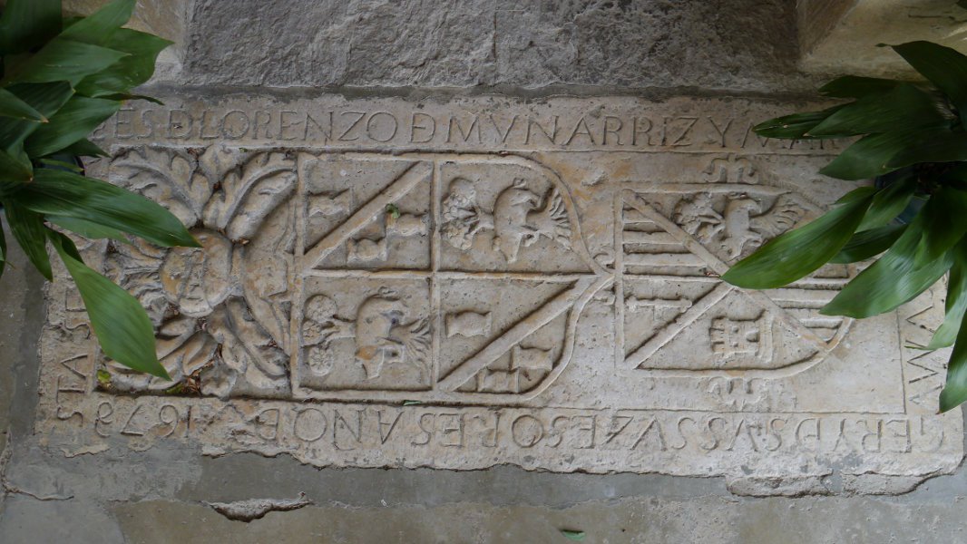 San Migel eliza, Egillor