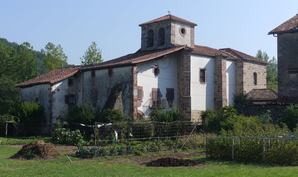 San Juan Bautista eliza, Oieregi