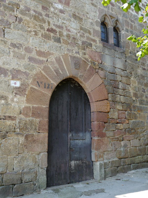 Jauregizarrea dorretxea, Irurita