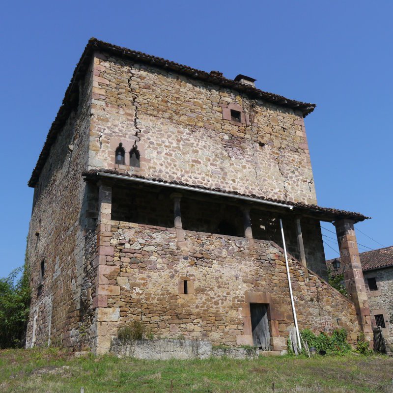 Jauregizarrea dorretxea, Irurita